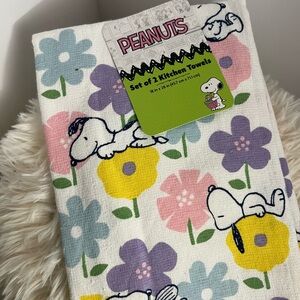 Peanuts Snoopy Pastel Floral Towels